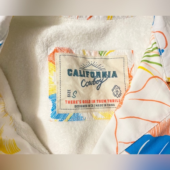 NWT California Cowboy Whoa-loha Button Down Top Aloha Shirt Pockets Small - Picture 3 of 8